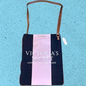 NWT $78 Victoria’s Secret Signature Logo Adjustable Strap Canvas Tote Bag